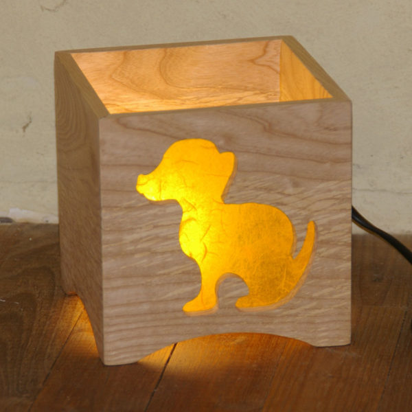 Lampe à poser chien bois massif artisanat français